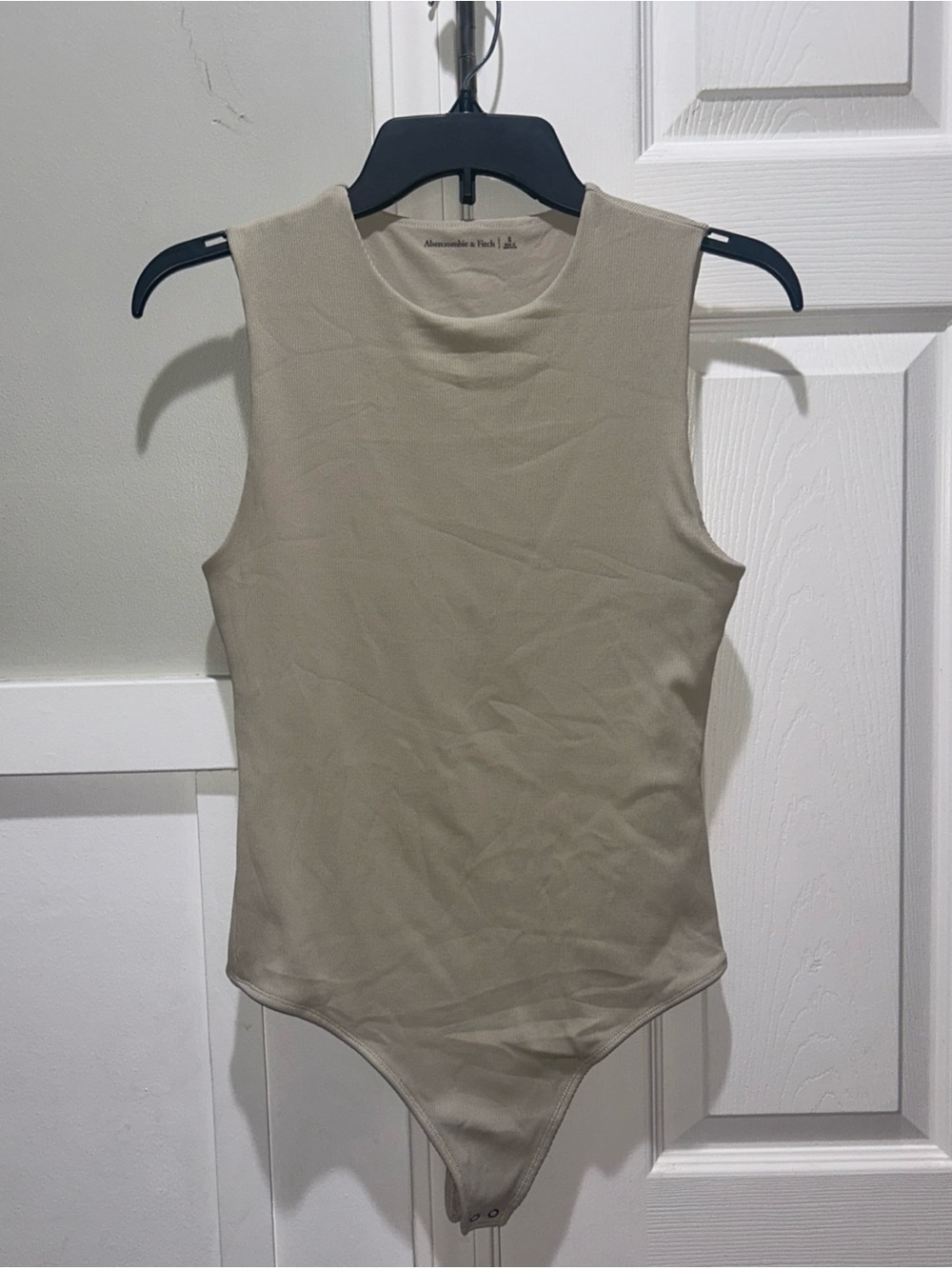 Abercrombie & Fitch Women's Sleeveless Beige Ribbed Bodysuit